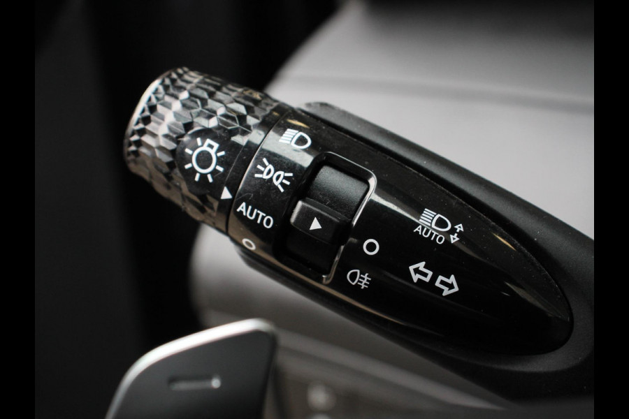 Hyundai Tucson 1.6 T-GDI PHEV Comfort 4WD Climate control Adaptieve cruise control Parkeersensoren achter Achteruitrij camera Navigatie LED Apple Carplay/ Android Auto