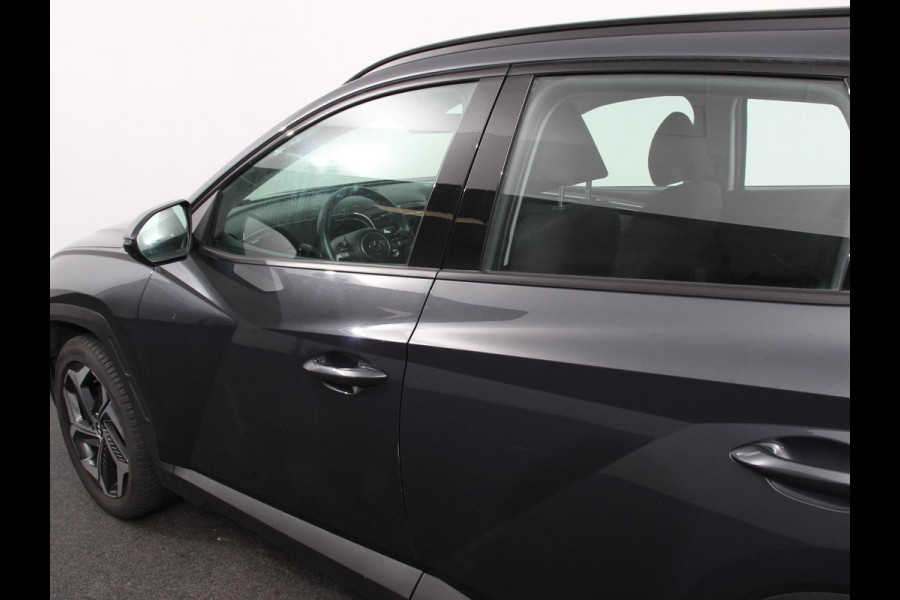 Hyundai Tucson 1.6 T-GDI PHEV Comfort 4WD Climate control Adaptieve cruise control Parkeersensoren achter Achteruitrij camera Navigatie LED Apple Carplay/ Android Auto