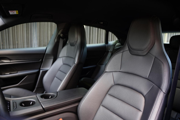 Porsche Taycan Cross Turismo 4 93 kWh GERESERVEERD