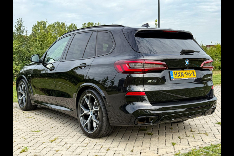 BMW X5 xDrive45e High Executive |M-Sport|Pano Sky Lounge|Soft Close|Luchtvering|Head-Up|Stoelverkoeling|Active Steering