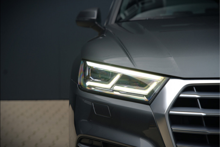 Audi Q5 2.0 TFSI quattro Launch Edition | Bang & Olufsen | Panoramadak | Stoelverwarming | Luchtvering | RS Stoelen | Adaptive Cruise Control | B&O | Elektrische Stoelen | Camera | Dodehoekdetectie | Keyless