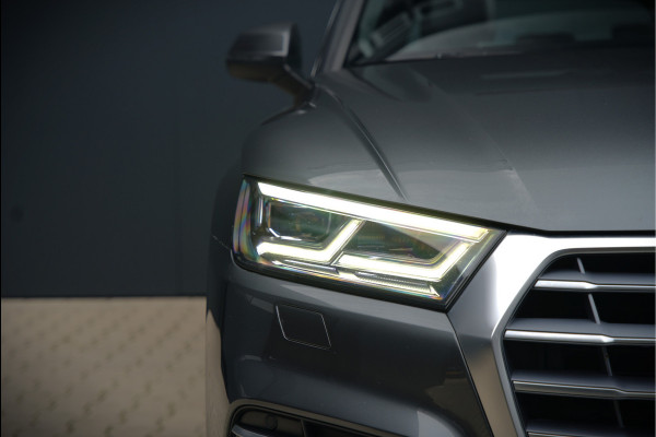 Audi Q5 2.0 TFSI quattro Launch Edition | Bang & Olufsen | Panoramadak | Stoelverwarming | Luchtvering | RS Stoelen | Adaptive Cruise Control | B&O | Elektrische Stoelen | Camera | Dodehoekdetectie | Keyless
