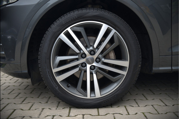 Audi Q5 2.0 TFSI quattro Launch Edition | Bang & Olufsen | Panoramadak | Stoelverwarming | Luchtvering | RS Stoelen | Adaptive Cruise Control | B&O | Elektrische Stoelen | Camera | Dodehoekdetectie | Keyless