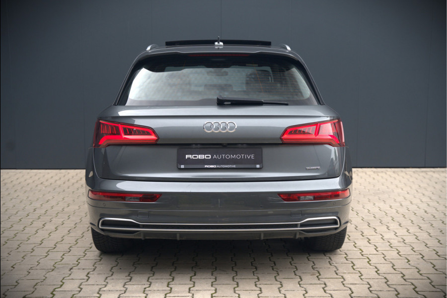 Audi Q5 2.0 TFSI quattro Launch Edition | Bang & Olufsen | Panoramadak | Stoelverwarming | Luchtvering | RS Stoelen | Adaptive Cruise Control | B&O | Elektrische Stoelen | Camera | Dodehoekdetectie | Keyless