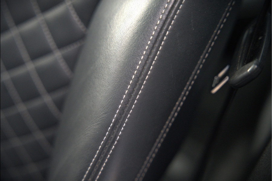 Audi Q5 2.0 TFSI quattro Launch Edition | Bang & Olufsen | Panoramadak | Stoelverwarming | Luchtvering | RS Stoelen | Adaptive Cruise Control | B&O | Elektrische Stoelen | Camera | Dodehoekdetectie | Keyless