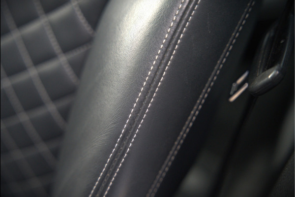 Audi Q5 2.0 TFSI quattro Launch Edition | Bang & Olufsen | Panoramadak | Stoelverwarming | Luchtvering | RS Stoelen | Adaptive Cruise Control | B&O | Elektrische Stoelen | Camera | Dodehoekdetectie | Keyless