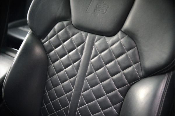 Audi Q5 2.0 TFSI quattro Launch Edition | Bang & Olufsen | Panoramadak | Stoelverwarming | Luchtvering | RS Stoelen | Adaptive Cruise Control | B&O | Elektrische Stoelen | Camera | Dodehoekdetectie | Keyless