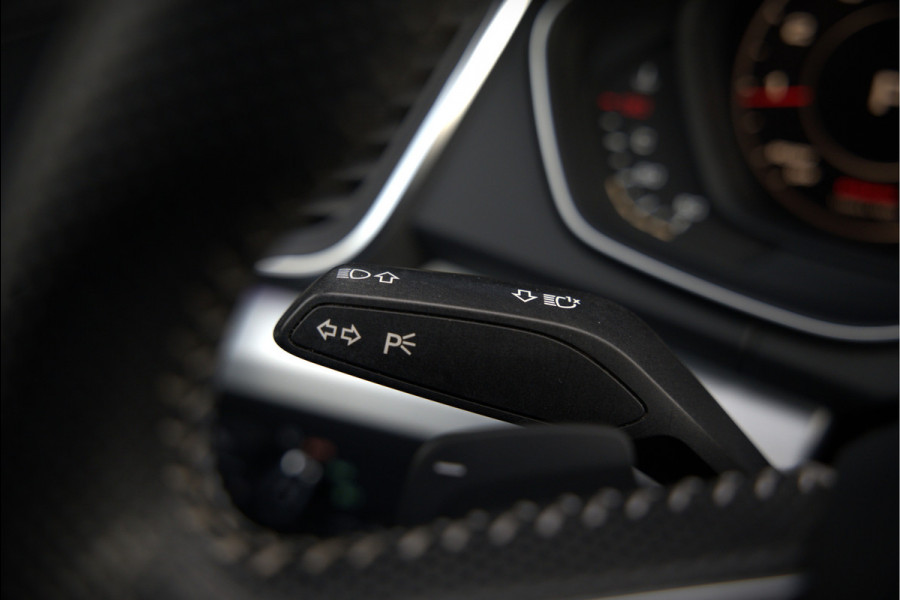 Audi Q5 2.0 TFSI quattro Launch Edition | Bang & Olufsen | Panoramadak | Stoelverwarming | Luchtvering | RS Stoelen | Adaptive Cruise Control | B&O | Elektrische Stoelen | Camera | Dodehoekdetectie | Keyless