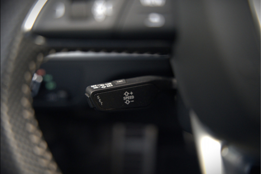 Audi Q5 2.0 TFSI quattro Launch Edition | Bang & Olufsen | Panoramadak | Stoelverwarming | Luchtvering | RS Stoelen | Adaptive Cruise Control | B&O | Elektrische Stoelen | Camera | Dodehoekdetectie | Keyless