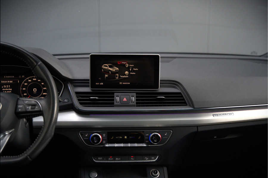 Audi Q5 2.0 TFSI quattro Launch Edition | Bang & Olufsen | Panoramadak | Stoelverwarming | Luchtvering | RS Stoelen | Adaptive Cruise Control | B&O | Elektrische Stoelen | Camera | Dodehoekdetectie | Keyless