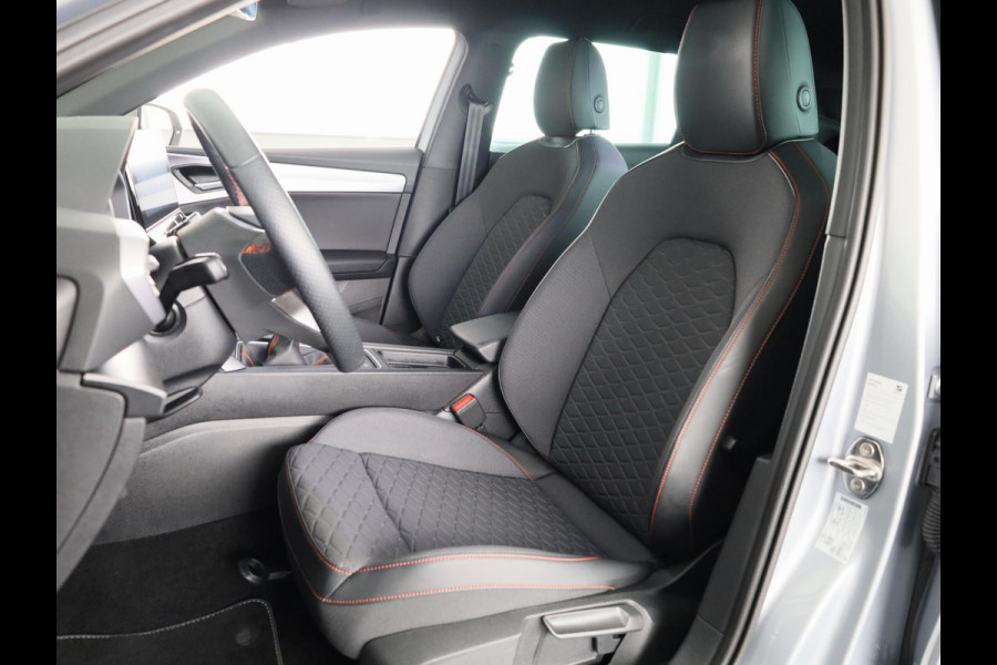 Seat Leon Sportstourer 1.0 TSI FR Business 110 pk | Verlengde garantie | Navigatie | Parkeersensoren achter | Autom. airco (3 zones) | LED koplampen |  Apple Carplay/Android Auto |