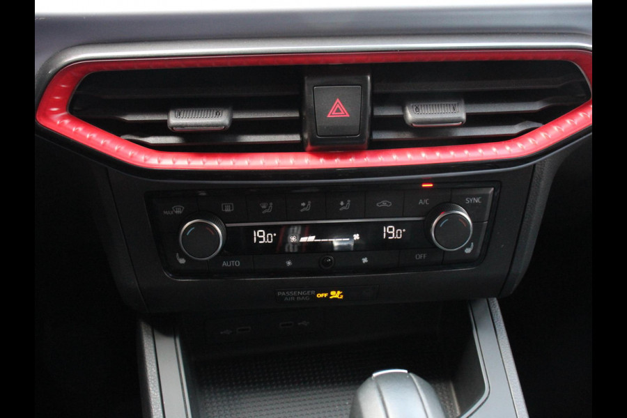 Seat Ibiza 1.0 EcoTSI FR Climate control Adaptieve cruise control Parkeersensoren Achteruitrijcamera LED Keyless Verwarmde voorstoelen Apple Carplay/ Android Auto