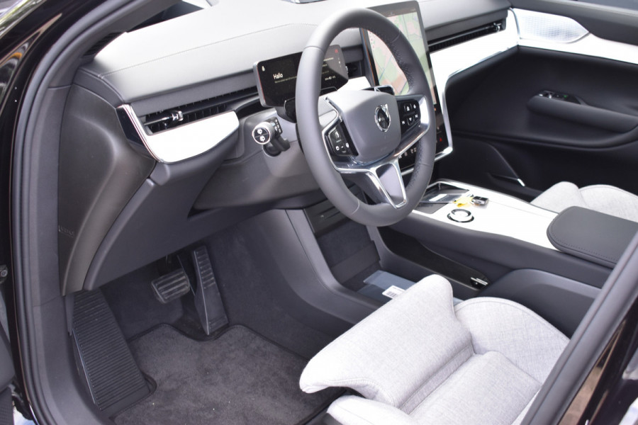 Volvo EX90 Twin Motor Performance Ultra Extra Getint Glas | B&W Audio | Luchtvering | 22 Inch LM | Climate Pack | Wool blend Uit Voorraad Leverbaar