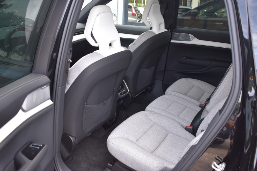 Volvo EX90 Twin Motor Performance Ultra Extra Getint Glas | B&W Audio | Luchtvering | 22 Inch LM | Climate Pack | Wool blend Uit Voorraad Leverbaar