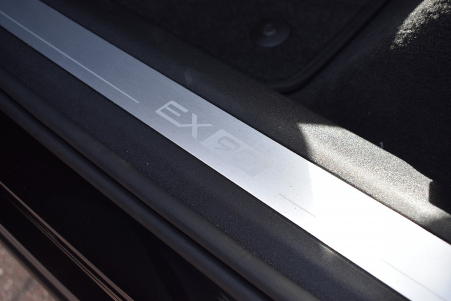 Volvo EX90 Twin Motor Performance Ultra Extra Getint Glas | B&W Audio | Luchtvering | 22 Inch LM | Climate Pack | Wool blend Uit Voorraad Leverbaar