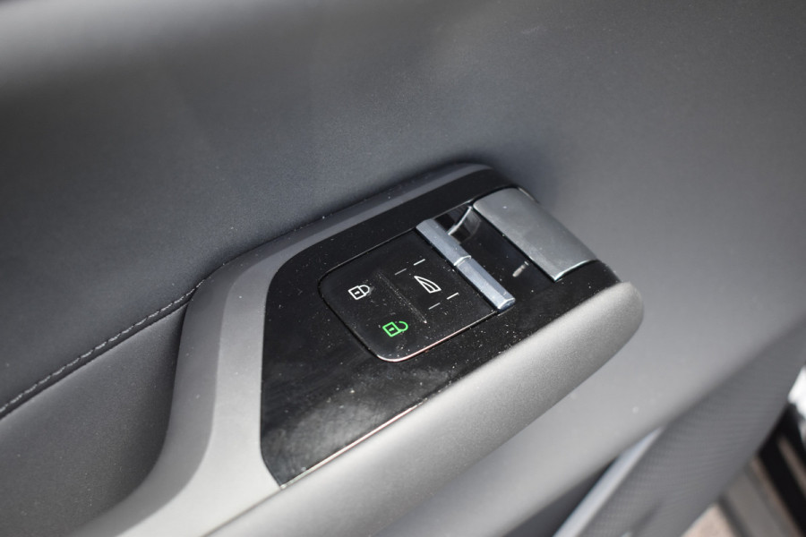 Volvo EX90 Twin Motor Performance Ultra Extra Getint Glas | B&W Audio | Luchtvering | 22 Inch LM | Climate Pack | Wool blend Uit Voorraad Leverbaar
