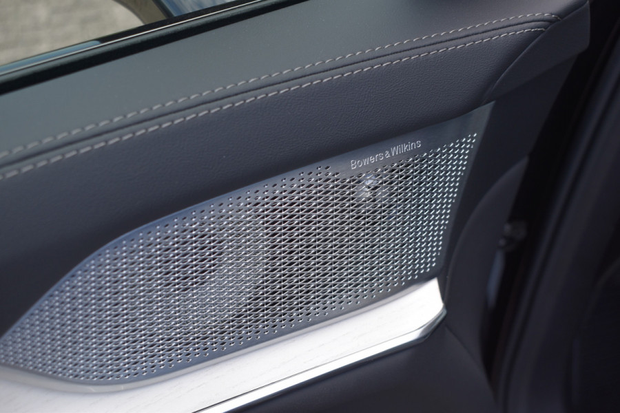 Volvo EX90 Twin Motor Performance Ultra Extra Getint Glas | B&W Audio | Luchtvering | 22 Inch LM | Climate Pack | Wool blend Uit Voorraad Leverbaar