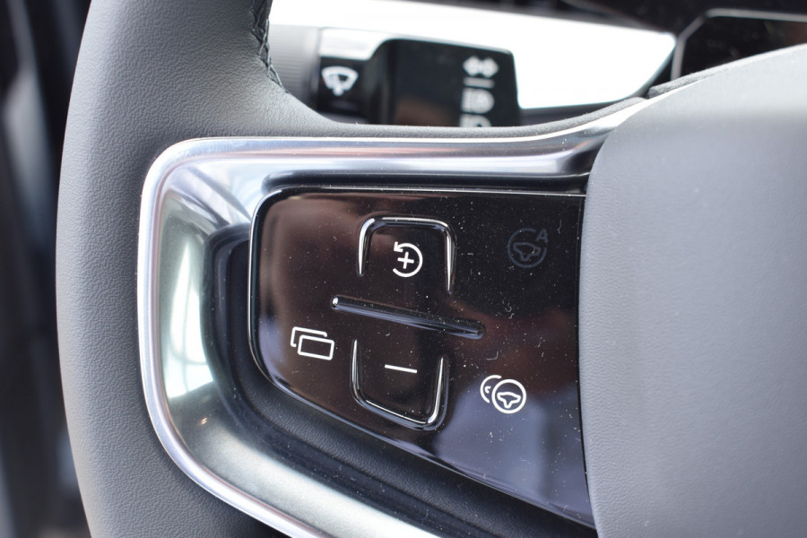 Volvo EX90 Twin Motor Performance Ultra Extra Getint Glas | B&W Audio | Luchtvering | 22 Inch LM | Climate Pack | Wool blend Uit Voorraad Leverbaar