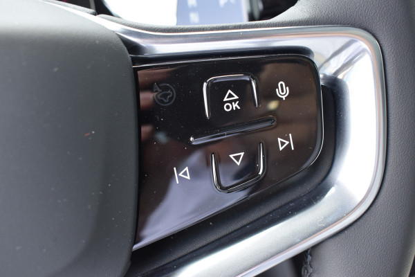 Volvo EX90 Twin Motor Performance Ultra Extra Getint Glas | B&W Audio | Luchtvering | 22 Inch LM | Climate Pack | Wool blend Uit Voorraad Leverbaar