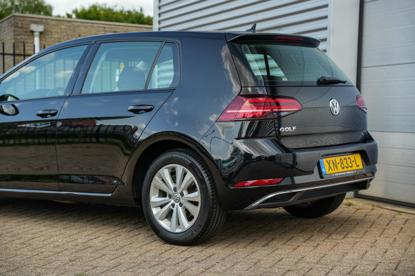 Volkswagen Golf 1.0 TSI Comfortline Business Adapt. Cruise Clima Navi PDC Stoelverw.
