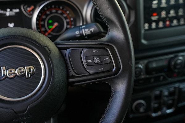 Jeep Gladiator sport 3.6 V6 Grijs Kenteken Camera Cruise Carplay