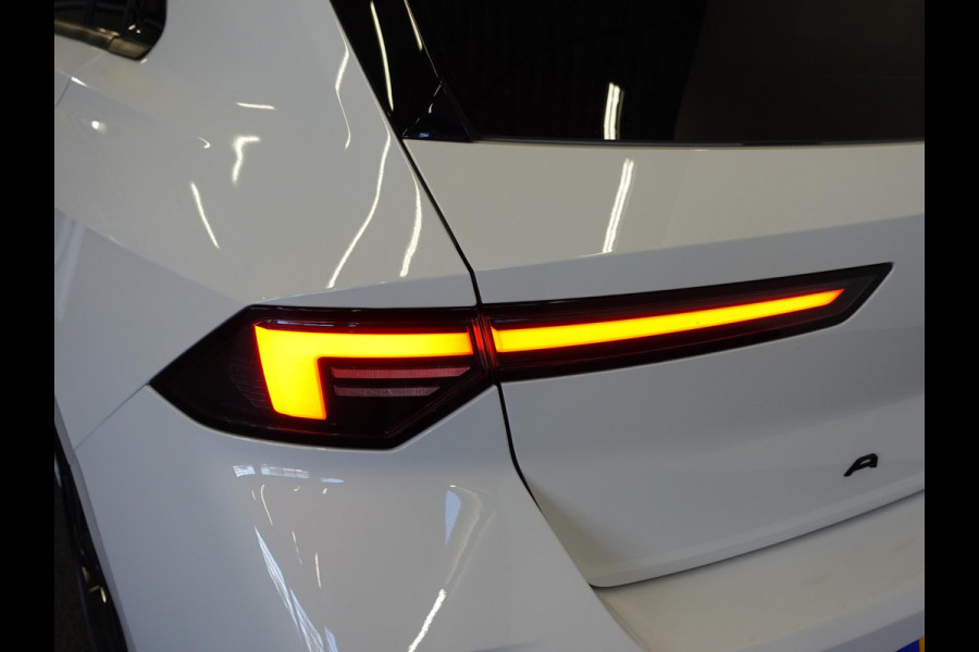 Opel Astra 1.2 130pk GS Line Automaat Climate control  Adaptive cruise control  LED  Voorstoelen verwarmd | Stuurwiel verwarmd | Achteruitrij camera 360* | Sfeer verlichting | Apple carplay/ Andriod auto
