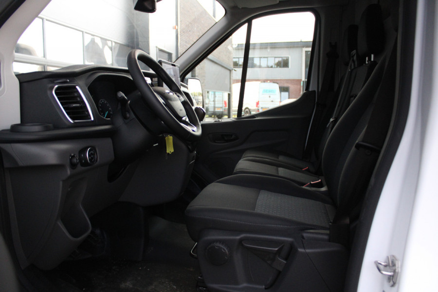 Ford Transit 350 2.0 TDCI L3H2 Trend MHEV 170pk Trend - Navigatie - Blind Spot - Adaptive cruise - Camera - 270gr deuren - Trekhaak - Rijklaa