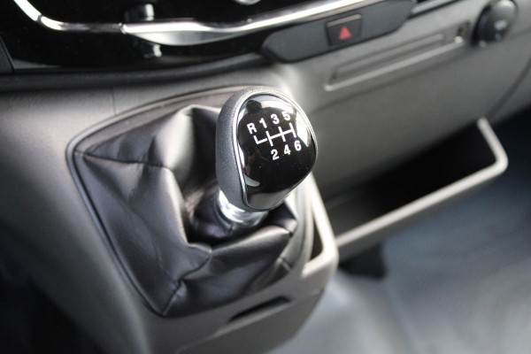 Ford Transit 350 2.0 TDCI L3H2 Trend MHEV 170pk Trend - Navigatie - Blind Spot - Adaptive cruise - Camera - 270gr deuren - Trekhaak - Rijklaa