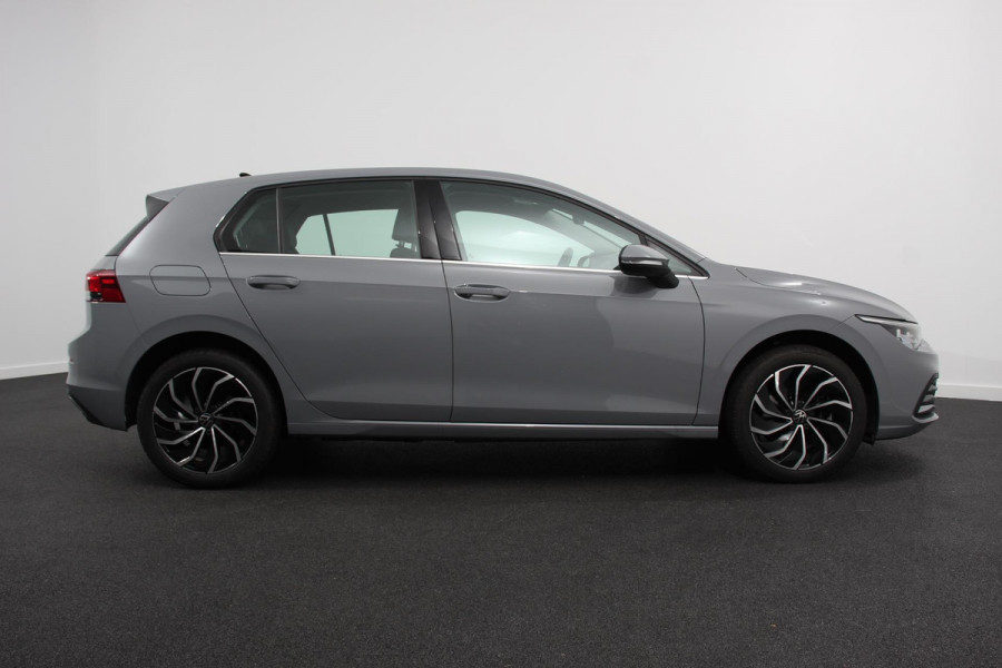 Volkswagen Golf 1.4 eHybrid DSG Style 204 Pk | Navigatie | Adaptive Cruise Control | Lane Assist | Privacy Glass | Stoel/Stuurverwarming |