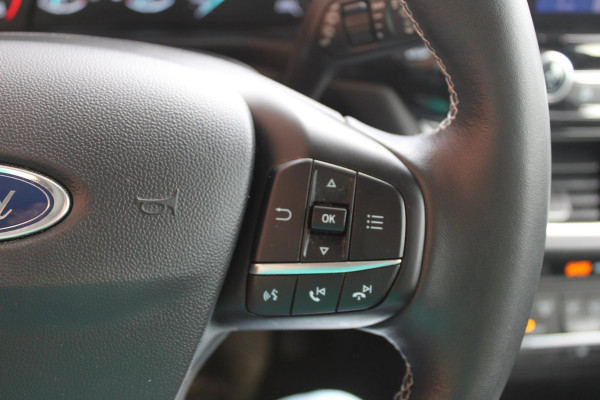 Ford Fiesta 1.0 EcoBoost Titanium 100pk | Navigatie | Camera | Cruise Control | Climate Control | PDC V+A | Automatisch inparkeren