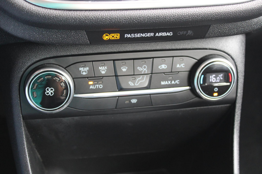 Ford Fiesta 1.0 EcoBoost Titanium 100pk | Navigatie | Camera | Cruise Control | Climate Control | PDC V+A | Automatisch inparkeren