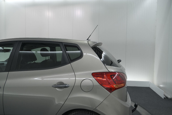 Kia Venga 1.6 CVVT Summer Edition | Trekhaak | Camera | Navigatie