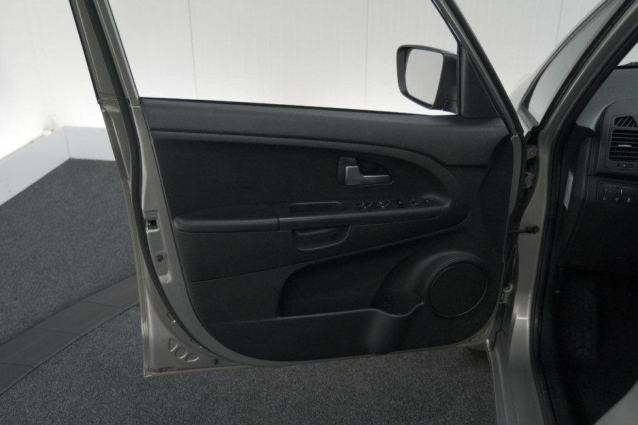 Kia Venga 1.6 CVVT Summer Edition | Trekhaak | Camera | Navigatie