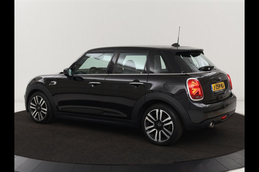 MINI Cooper 1.5 Chili | Stoelverwarming | Carplay | Full LED | Climate control | Half leder | Navigatie | Parkeerhulp | Cruise control | Bluetooth