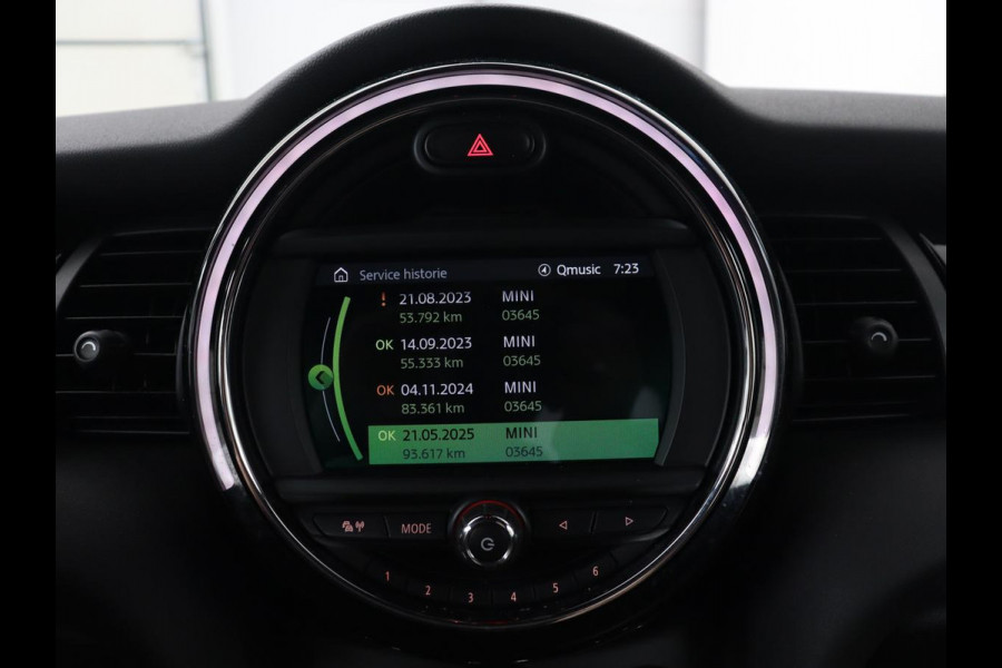 MINI Cooper 1.5 Chili | Stoelverwarming | Carplay | Full LED | Climate control | Half leder | Navigatie | Parkeerhulp | Cruise control | Bluetooth