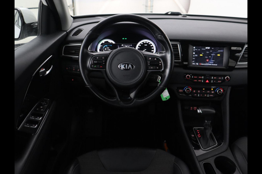 Kia Niro 1.6 GDi Hybrid DynamicLine | Trekhaak | Camera | Carplay | Half leder | Navigatie | Parkeerhulp | Climate control | Cruise control