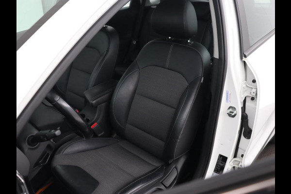 Kia Niro 1.6 GDi Hybrid DynamicLine | Trekhaak | Camera | Carplay | Half leder | Navigatie | Parkeerhulp | Climate control | Cruise control