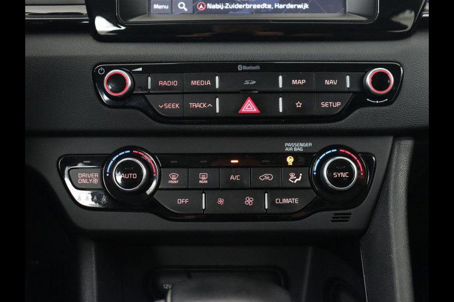 Kia Niro 1.6 GDi Hybrid DynamicLine | Trekhaak | Camera | Carplay | Half leder | Navigatie | Parkeerhulp | Climate control | Cruise control