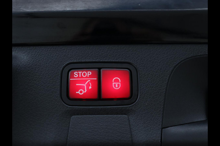 Mercedes-Benz CLA-Klasse Shooting Brake 200 Business Solution AMG | Panoramadak | Trekhaak | Stoelverwarming | Memory | Matrix LED | Carplay | Leder/Alcantara | Camera | Navigatie | Park Assist