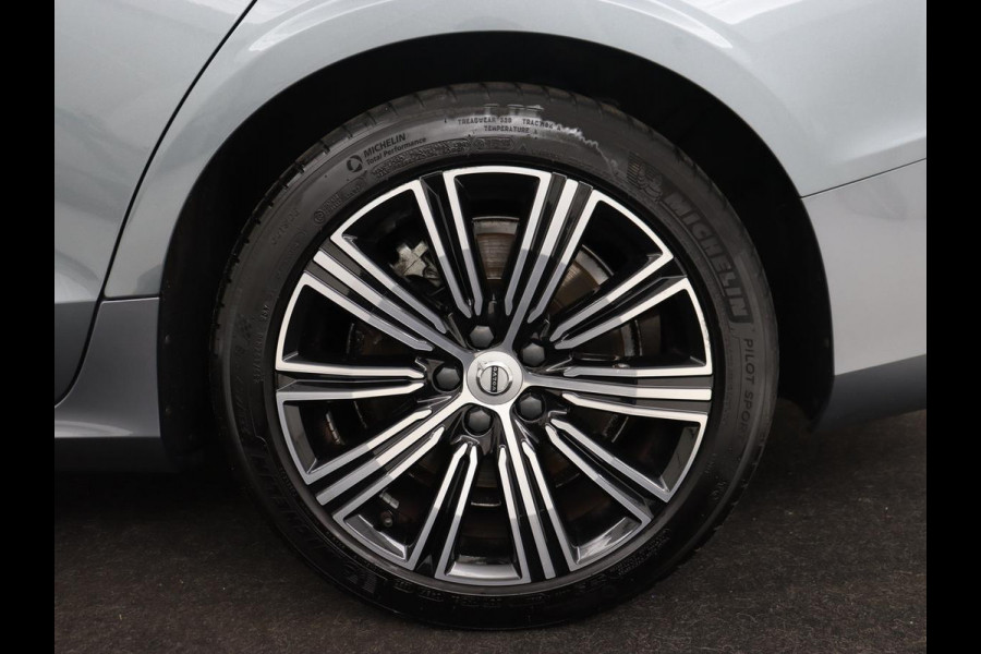 Volvo S60 2.0 Recharge T6 Inscription | Leder | Stoel & stuurverwarming | Camera | Harman/Kardon | Adaptive cruise | Carplay | Keyless | Memory | Navigatie | Parkeerhulp | Dodehoek detectie | Full LED