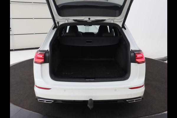 Volkswagen Golf 1.5 TSI R-Line | Trekhaak | Beats Audio | Camera | Stoelverwarming | Matrix LED | Sportstoelen | Adaptive cruise | Carplay | Dodehoek detectie | Keyless | Park Assist | Navigatie