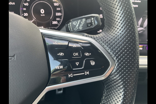 Volkswagen Touareg 3.0 TSI 4MOTION R 462PK PHEV Pano Elek.Trekhaak [3500KG] Luchtvering Matrix Memory VOL!