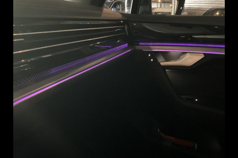 Volkswagen Touareg 3.0 TSI 4MOTION R 462PK PHEV Pano Elek.Trekhaak [3500KG] Luchtvering Matrix Memory VOL!