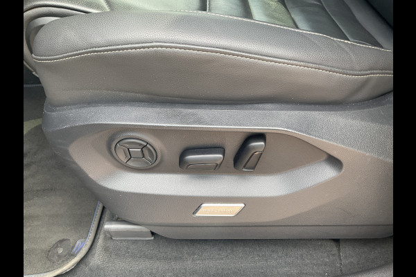 Volkswagen Touareg 3.0 TSI 4MOTION R 462PK PHEV Pano Elek.Trekhaak [3500KG] Luchtvering Matrix Memory VOL!