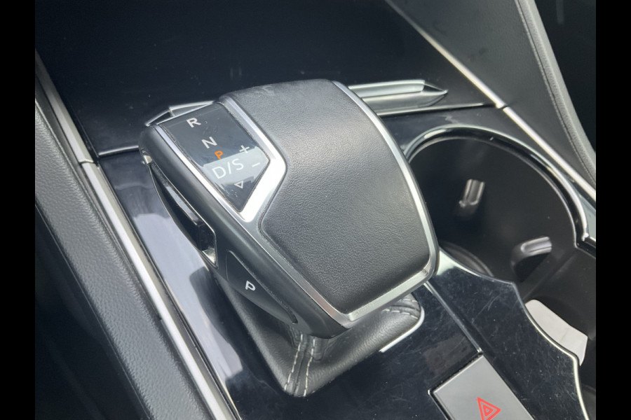 Volkswagen Touareg 3.0 TSI 4MOTION R 462PK PHEV Pano Elek.Trekhaak [3500KG] Luchtvering Matrix Memory VOL!