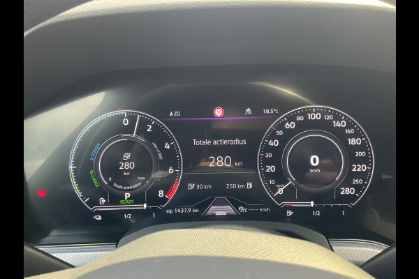 Volkswagen Touareg 3.0 TSI 4MOTION R 462PK PHEV Pano Elek.Trekhaak [3500KG] Luchtvering Matrix Memory VOL!