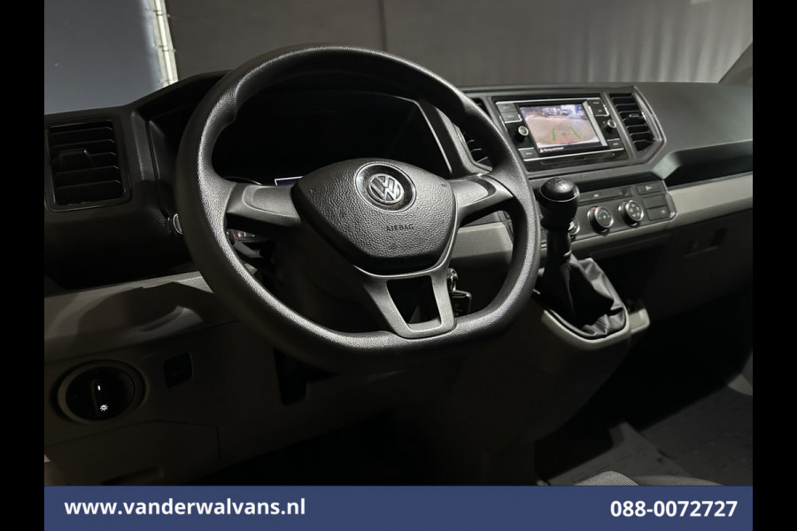 Volkswagen Crafter 2.0 TDI 141pk L3H3 L2H2 Euro6 Airco | Massagestoel | Camera | Apple Carplay | Cruisecontrol Android Auto, Chauffeursstoel