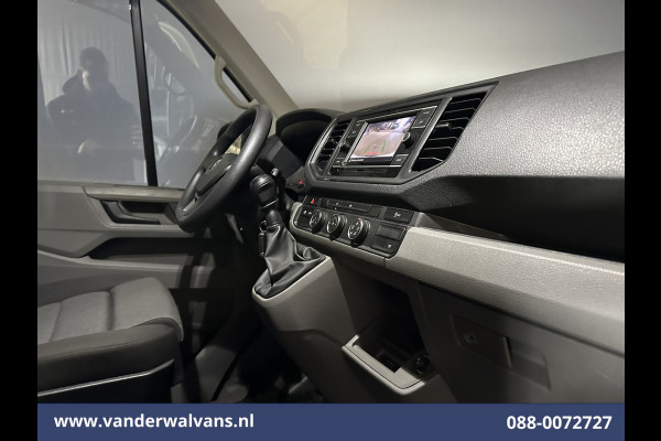 Volkswagen Crafter 2.0 TDI 141pk L3H3 L2H2 Euro6 Airco | Massagestoel | Camera | Apple Carplay | Cruisecontrol Android Auto, Chauffeursstoel