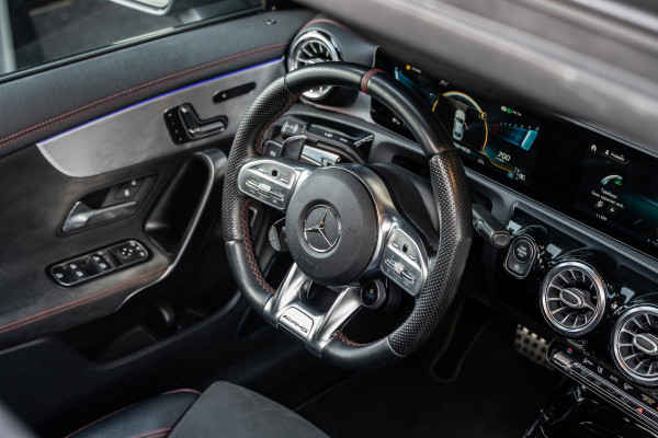 Mercedes-Benz CLA-Klasse AMG 35 4MATIC | Pano | 360 | Memory | Burmester