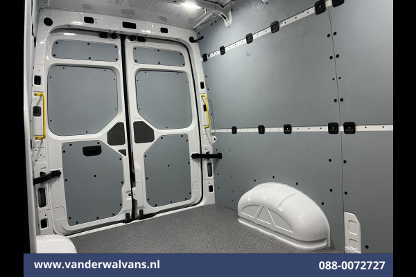 Volkswagen Crafter 2.0 TDI 140pk L3H3 L2H2 Euro6 # Airco | Camera | Apple Carplay | Android Auto Bijrijdersbank